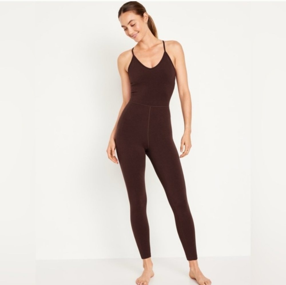 Old Navy Powerchill 7/8 Cami Bodysuit